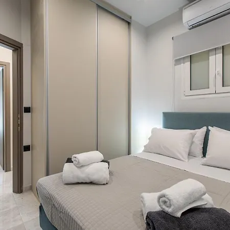 Neaira Near The Apartment *