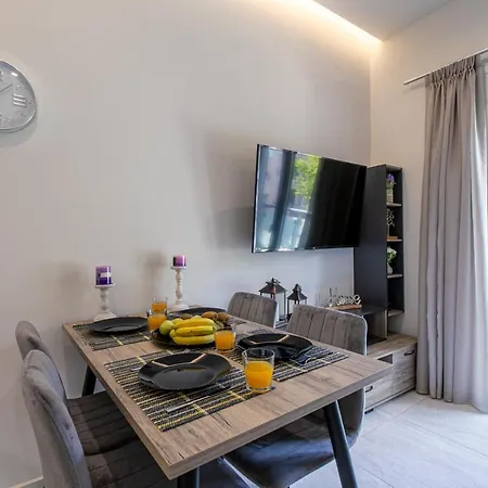 Neaira Near The Lejlighed